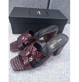 Additional shoes