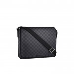 Louis Vuitton District GM 0621