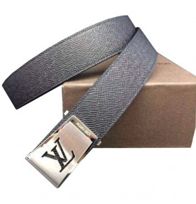 Louis Vuitton Initials Taiga Leather Belt 1411