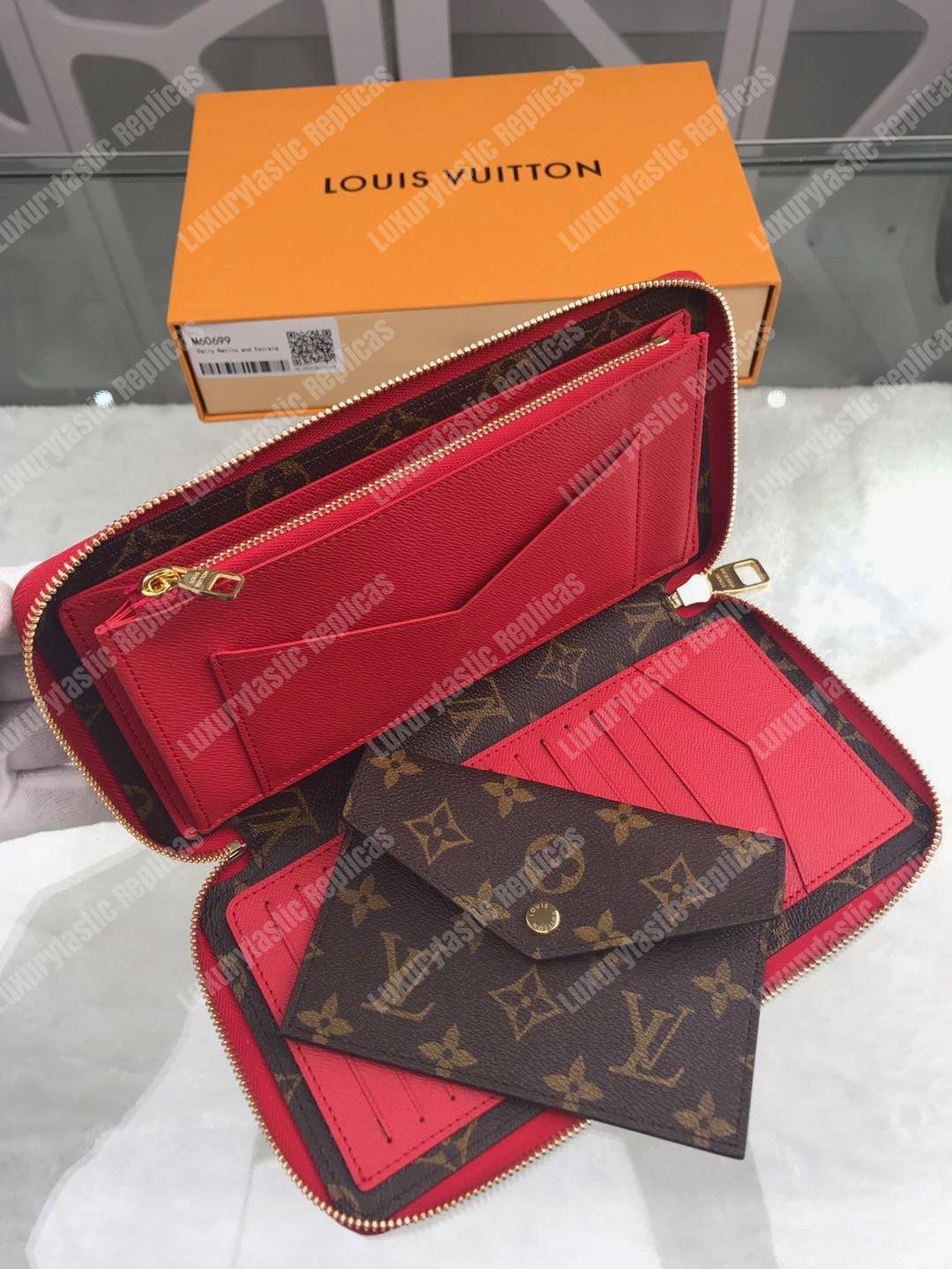 Replica Louis Vuitton M60699 Daily Organizer Wallet Monogram