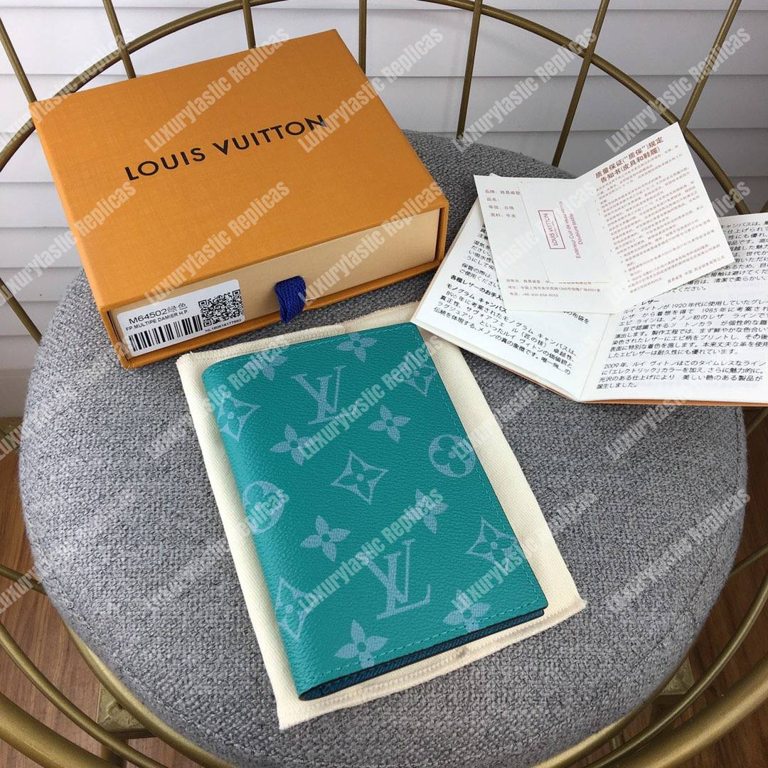 Shop Louis Vuitton TAIGA 2023 SS Passport cover (M64596) by Gluecklich