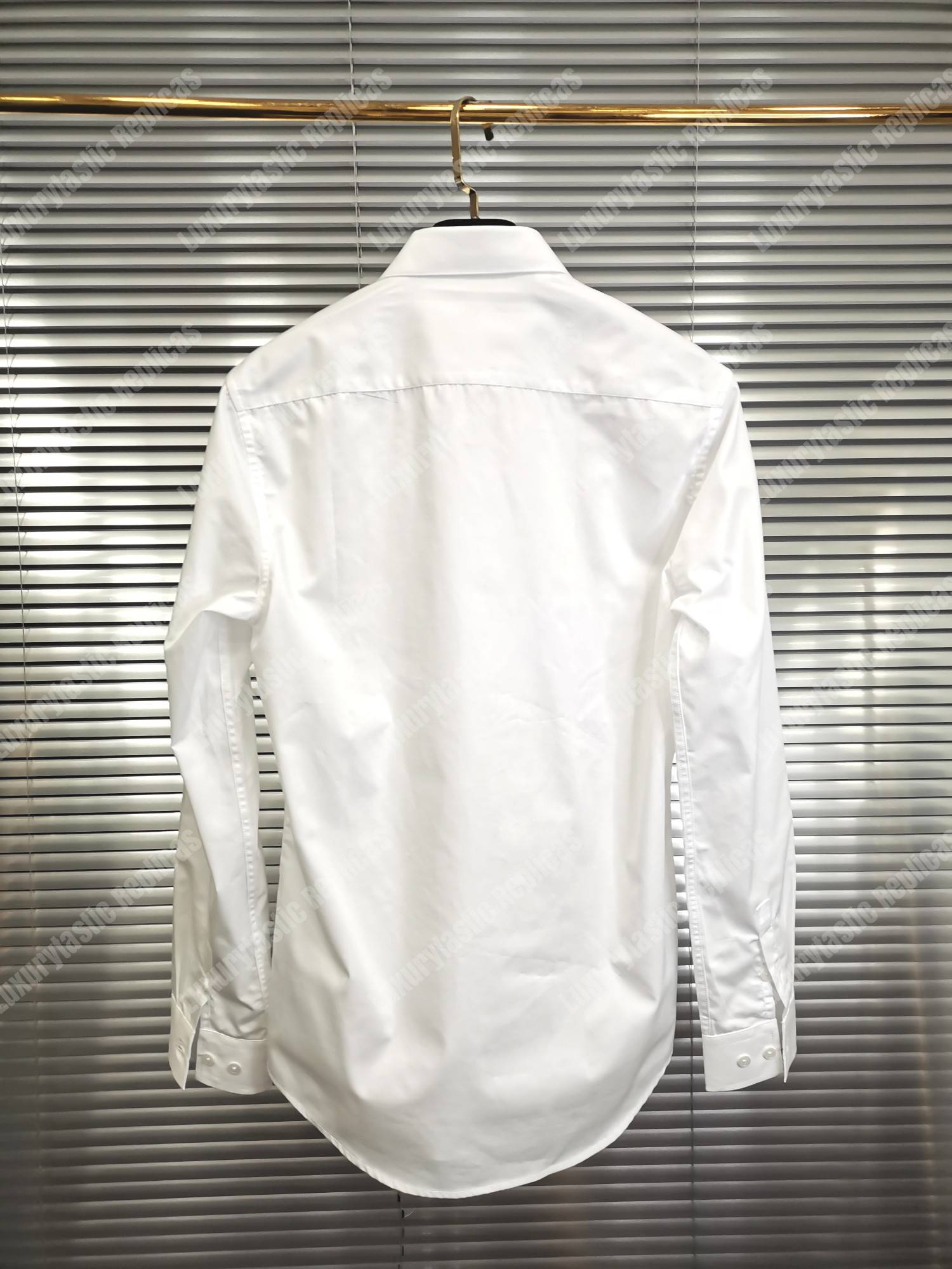 Louis Vuitton® Regular Dna Poplin Shirt White. Size M0