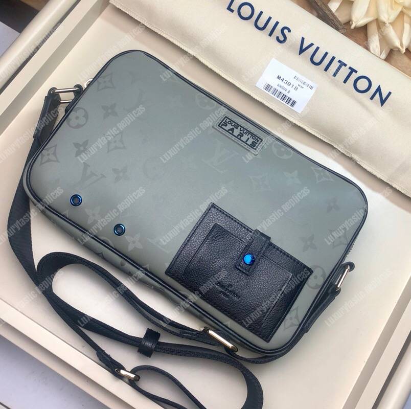 Louis Vuitton 2019 Monogram Satellite Alpha Messenger - Grey